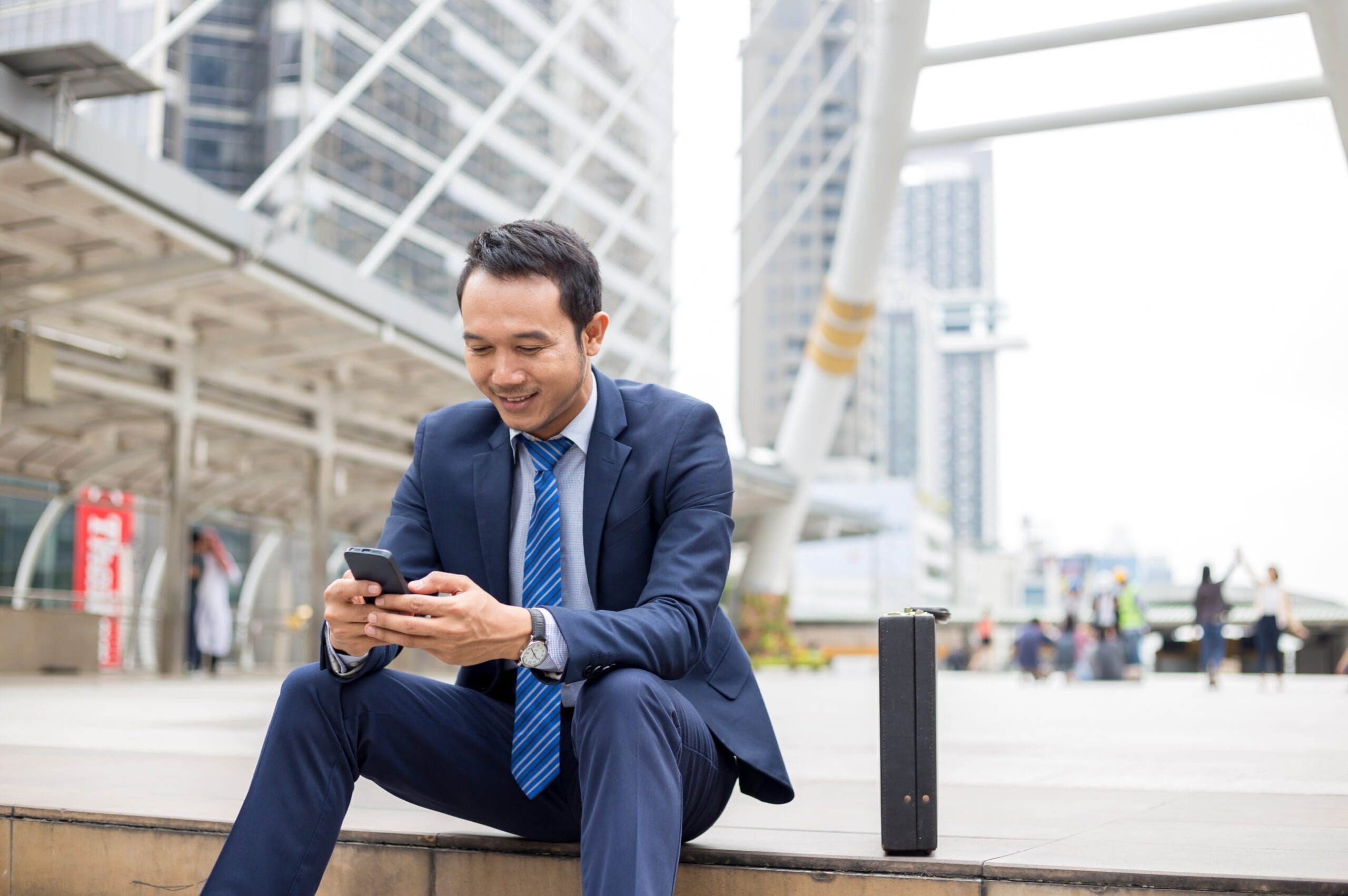 Mastercard and Interac Offer Cross-Border Payment Solutions